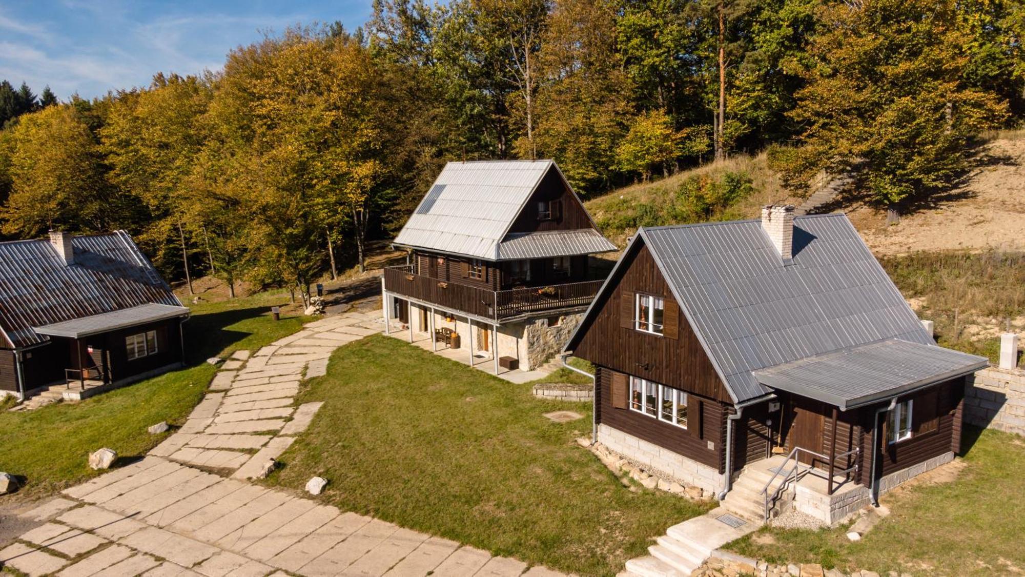 Rodinne Chaty Moravanpark - Ubytovani V Srdci Valasska Podkopná Lhota Exteriér fotografie